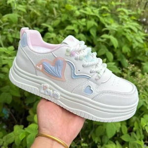 Chaussures de sport en plein air respirantes en maille, semelle en caoutchouc résistante à l'usure - Product Image 3