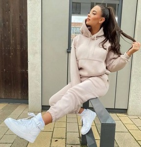 Ensemble deux pièces à capuche décontracté et élégant pour femme RUIQUWIN, respirant, écologique, couleur unie, manches longues, automne - Product Image 2