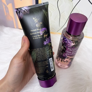 Spray Corporal <span class=keywords><strong>Victoria</strong></span>, Fragancia Original Floral, Spray <span class=keywords><strong>de</strong></span> Larga Duración, Splash Corporal, <span class=keywords><strong>Perfume</strong></span> Femenino <span class=keywords><strong>Victoria</strong></span>'s <span class=keywords><strong>Secret</strong></span> - Product Image 3