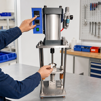 Machine de moulage par injection verticale automatique pneumatique pour câbles de charge, interrupteurs électriques et extrusion de matériaux micro-taille PET/ABS/PP