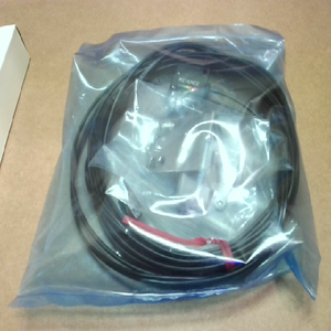 Nouveau Capteur Amplificateur de Fibres PLC CZ-H37S - Neuf dans sa Boîte - Contrôleur de Programmation PLC - Product Image 1