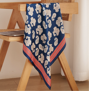 Sciarpa di Seta di Alta Gamma per Donne, Lussuosa e Pratica, Elegante Accessorio Decorativo, Protezione Solare e Copertura per le <span class=keywords><strong>Spalle</strong></span> - Product Image 5