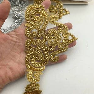 Polyester Örgü Dantel Şerit Kumaş Kristal Saçaklı Boncuklar Puantiyeli Desen Avrupa-Amerikan Tarzı QMY Marka Gelinlikler - Product Image 1