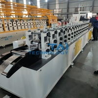 Machine de formage à rouleaux pour rails de guidage de portes de garage coulissantes en métal Putai
