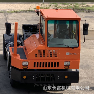 Tractor diésel para el manejo de materiales en aeropuertos, puertos y almacenes - Product Image 1