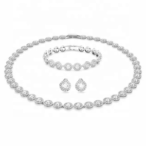 Collier Bracelet Boucles d'oreilles Parure originale Luxe et charme Femme Oeil magique Cadeau Bande Logo - Product Image 1