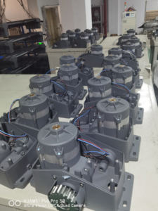 Ouvre-porte coulissant DC24V Moteur 180W 1000KG Moteur automatique <span class=keywords><strong>vers</strong></span> <span class=keywords><strong>l</strong></span>'extérieur - Product Image 4