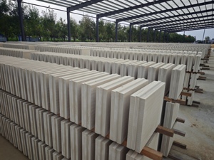 Bloc de gypse de 150 mm d'épaisseur pour la fabrication de pavés en béton entièrement cimentés, blocs creux et pleins - Product Image 2