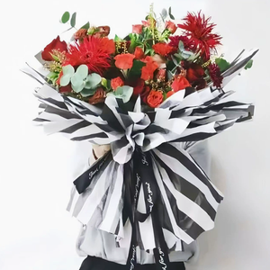 Papel de embalaje de flores con diseño de rayas florales, translúcido, impermeable, de plástico mate, papel para regalos hecho a mano, papel para floristería - Product Image 2