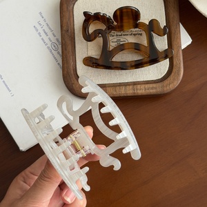 DOWELL 复古小马醋酸纤维发夹 优雅马尾辫夹 鲨鱼夹 高端风格 女式手工发饰 女孩 - Product Image 4