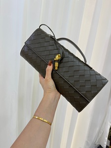 2025 Trendy <strong>Luxury</strong> Ladies' Woven Long Clutch Bag PU Leather Shoulder Strap Vintage Soft Printed Women Handbags Ladies <strong>Luxury</strong> - Product Image 2