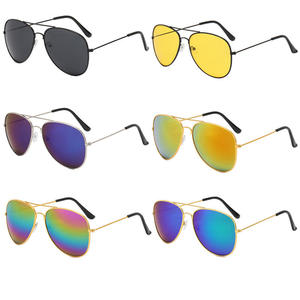 <span class=keywords><strong>Gafas</strong></span> de sol clásicas de aviación para hombre y mujer, lentes de sol de aviación Vintage con protección UV 400, anteojos de sol con logotipo de impresión personalizado - Product Image 4