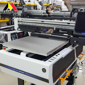 Solution d'<span class=keywords><strong>impression</strong></span> UV à plat professionnelle EXTREME 6090 avec conception à triple tête pour vêtements en plastique A3 - Product Image 1