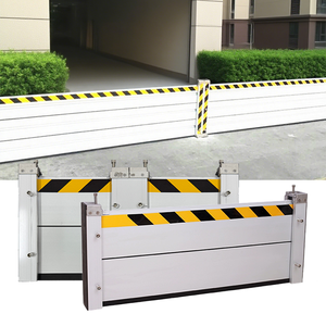 Les barrières anti-inondation en métal de style familial sont des barrières anti-inondation utilisées pour la protection de la maison - Product Image 1