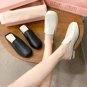 รองเท้าแตะแบบสวมครึ่งเท้าสำหรับผู้หญิง รุ่นใหม่ล่าสุด ฤดูใบไม้ผลิ ส้นหนา สไตล์ลำลอง หัวเหลี่ยม ดีไซน์หรูหรา ส้นกลาง - Product Image 4