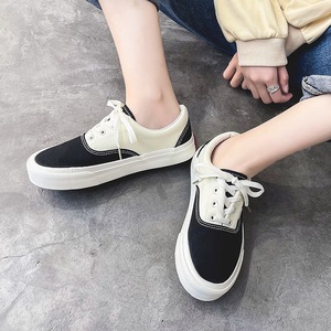 <span class=keywords><strong>รอง</strong></span>เท้าผ้าใบผู้หญิงสไตล์เกาหลี สีลูกกวาด <span class=keywords><strong>ทรง</strong></span>เตี้ย พื้นยาง ใส่ได้ทุกวัน ระบายอากาศดี ดูอ่อนเยาว์และสวยงาม - Product Image 3