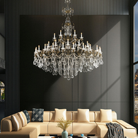 Lustre en cristal de verre européen baroque vintage, lampe suspendue de style bougie en métal bronze antique sur mesure pour l'éclairage des hôtels et des villas