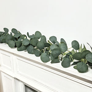 Decorazione per Porta Esterna, Ghirlanda Piatta di Foglie di Eucalipto Simulate in Seta per Primavera ed Estate - Product Image 3