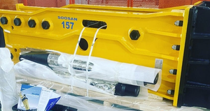 Casse-pierre hydraulique SOOSAN SB 157 de type supérieur pour excavatrices de 40 à 55 tonnes, état neuf, utilisation en démolition, garantie 1 an, moteur et engrenages inclus - Product Image 3