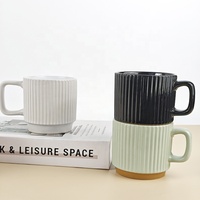 Vente en gros de tasses à café en céramique modernes personnalisées avec rayures mates, compatibles lave-vaisselle et micro-ondes, sans danger pour les aliments, idéales pour un cadeau