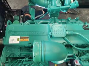 เครื่องกำเนิดไฟฟ้าคุณภาพสูง ประหยัดน้ำมัน เงียบ 200 กิโลวัตต์ 250 กิโลโวลต์แอมแปร์ แบบเก็บเสียง สามเฟส 380 โวลต์ - Product Image 6