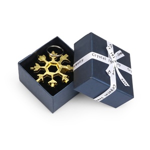 Clé à paillettes de neige 18 en 1, 18 en 1, <span class=keywords><strong>multi</strong></span>-<span class=keywords><strong>outil</strong></span> en acier inoxydable avec porte-clés, flocons de neige avec ouvre-bouteille - Product Image 1