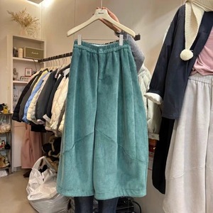 <span class=keywords><strong>Pantaloni</strong></span> da <span class=keywords><strong>donna</strong></span> <span class=keywords><strong>a</strong></span> gamba larga in <span class=keywords><strong>velluto</strong></span> <span class=keywords><strong>a</strong></span> <span class=keywords><strong>coste</strong></span> spesso, stile retrò, eleganti e casual, nuova collezione Primavera 2026 - Vendita all'ingrosso - Product Image 1