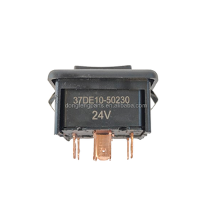 Interruptor de Elevalunas Eléctrico 37DE10-50230 24V para Camiones Ligeros Dongfeng Duolika/<span class=keywords><strong>Furia</strong></span>/Kaptur K5 K6 K7 K8 - Product Image 1