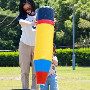 Jeu de baby-foot humain gonflable, <span class=keywords><strong>aide</strong></span> pédagogique intelligente, accessoires de réunion sportive amusants, divertissement <span class=keywords><strong>parent</strong></span>-enfant, vente directe, matériau PVC, 2-5 joueurs - Product Image 3