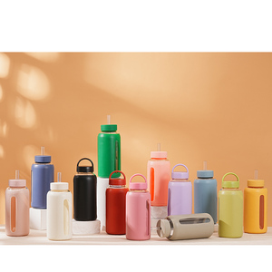 Copo de Água de Grande Capacidade 800ml com Tampa Dupla, Escala de Tempo, Garrafa Térmica Portátil para Exterior com Manga de Silicone e Vidro – Em Promoção - Product Image 4