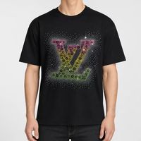T-shirts personnalisés avec strass scintillants, motifs découpés au laser, transferts thermiques, diamants découpés au laser