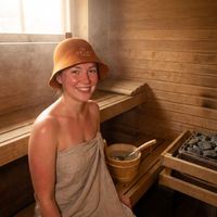 Chapeau de sauna de luxe 100 % laine mérinos, feutre pressé haute densité, bonnet Banya pour protection thermique et soin des cheveux, logo brodé personnalisé, OEM