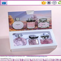 Boîte cadeau rigide de luxe pour parfum, style livre, avec fermeture magnétique à clapet, insert en mousse, emballage pour parfum 30 ml, boîte cadeau pour parfum féminin