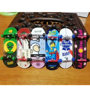 Mini Fingerboards de Madera Personalizados de Primera Calidad para Venta al por Mayor, Ideales para Trucos y Coleccionistas - Product Image 6