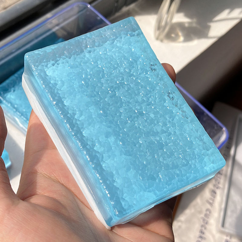 สระว่ายน้ำแบบนุ่มนิ่ม