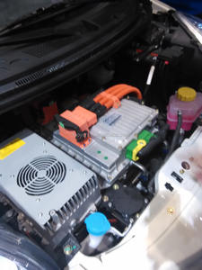 يمكن أن تحمل ضغط القدم الثقيل دون كسر مرنة برتقالية اللون PA6 المموج حماية الأسلاك أنبوب العزل - Product Image 2