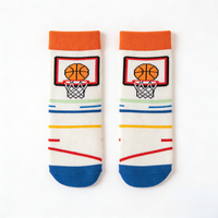 Chaussettes de sport en coton tricoté respirant pour enfants, motif dessin animé, anti-abrasion, pour garçons et filles, idéales pour le basketball et les jeux.
