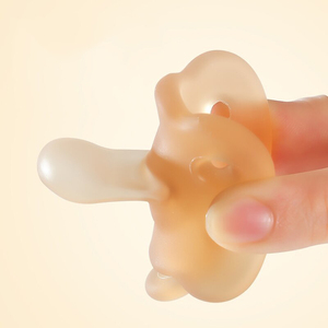 Silicone per uso alimentare orso massaggiagengive comodo per la dentizione e l'alimentazione del ciuccio per neonati - Product Image 3