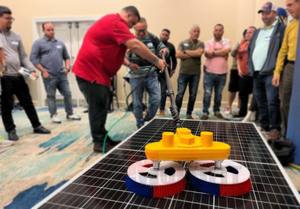 <span class=keywords><strong>Brosse</strong></span> <span class=keywords><strong>rotative</strong></span> pour panneaux solaires Multifit 5,5 m, élimination efficace des taches, légère, peut être facilement soulevée pour nettoyer les sols et les toits - Product Image 3