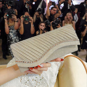 Nuevo Bolso de Mano Ligero con Cadena de Metal y Piedras Cuadradas para Bodas, Fiestas, Cenas, Moda de Noche para Damas - Product Image 3