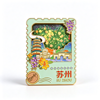 Aimant de réfrigérateur personnalisé en émail dur, avec paillettes, en forme de timbre, motif skyline urbain, pour souvenir touristique