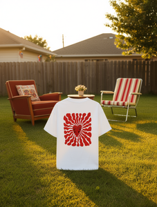 T-Shirt Stile Retrò Americano con Stampa Girasole sul Retro, Collo Tondo, Unisex, Manica Corta, 100% Cotone Jersey, Vestibilità Regolare - Product Image 2