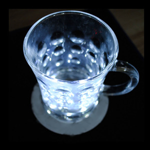 Hộp đêm Bar Đảng Vase trang trí nội thất Glow chai thủy tinh bia cup tùy chỉnh Acrylic LED Coaster ánh sáng cho đồ uống - Product Image 4