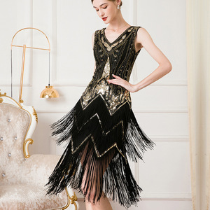 elegant 1920s flapper dress Zapaka Women Black 1920s Flapper Dress V Neck Long Sleeves Vintage Dress With Fringes, Dark Green / M main image 0