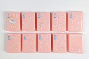 Juego de Mahjong Americano de Lujo Winmax, Temática de Cascanueces Rosa, de Plástico, para 4 Jugadores, Noches de Juego Festivas - Product Image 2