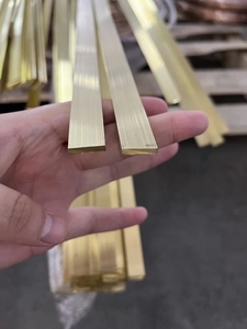 Latão Perfis Latão Nosing Custom Size <span class=keywords><strong>Brass</strong></span> Bar Anti Skid Strip para Escadas - Product Image 6