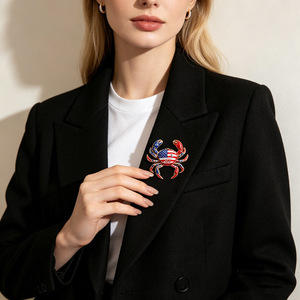 Broche de esmalte con forma de cangrejo, con campana de aleación colorida <span class=keywords><strong>y</strong></span> bandera estadounidense, recuerdo del 250 aniversario - Product Image 3
