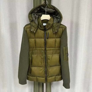 Veste d'hiver chaude à capuche en duvet pour homme, coupe ajustée, style vintage décontracté, grise, coupe-vent, tricotée, de la marque Luxury CP. - Product Image 4