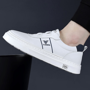 Baskets blanches en cuir à enfiler pour hommes, chaussures d'été à bout rond, semelle en caoutchouc antidérapante, chaussures de mode décontractées pour l'extérieur - Product Image 3