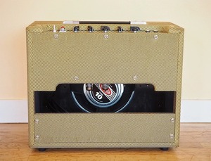 Amplificatore Combo per <span class=keywords><strong>Chitarra</strong></span> Personalizzato con Valvole 1*10\" Reverb 15W, Logo Personalizzato Disponibile - Product Image 4
